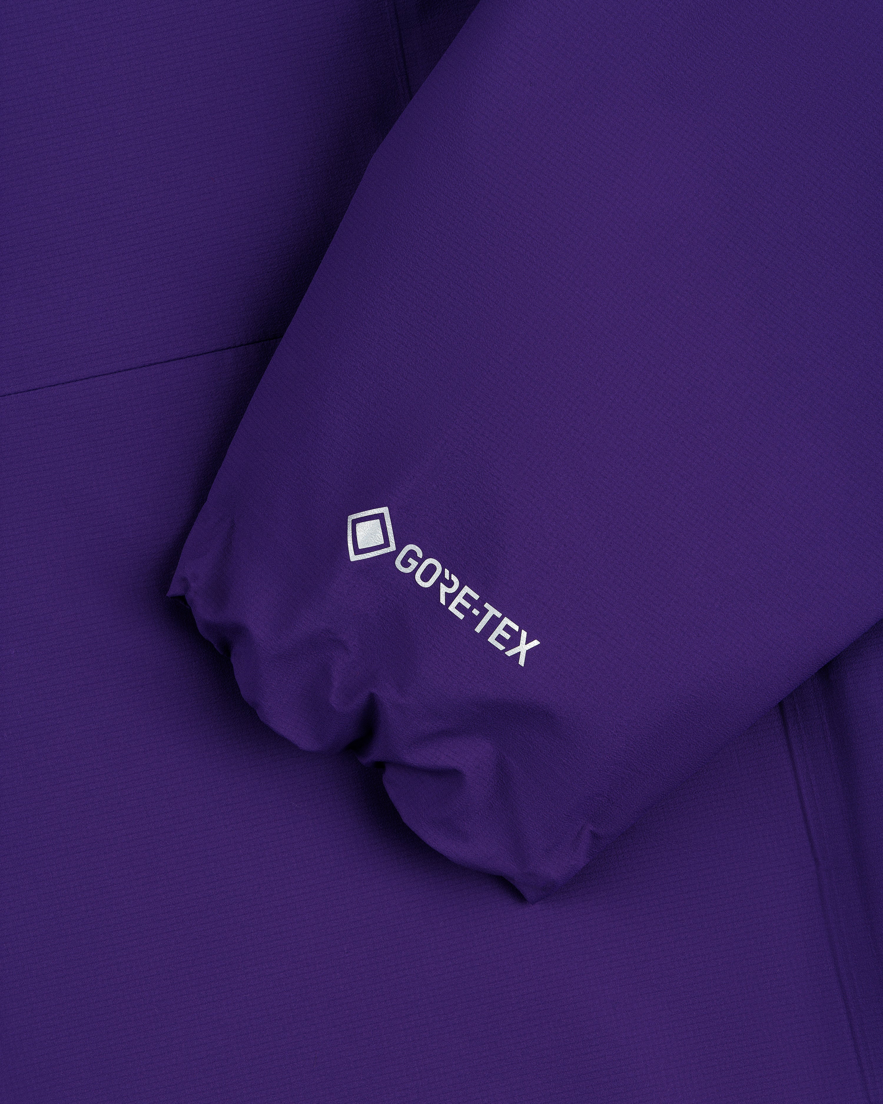 Lightweight GORE-TEX Shell Jacket - Image 7