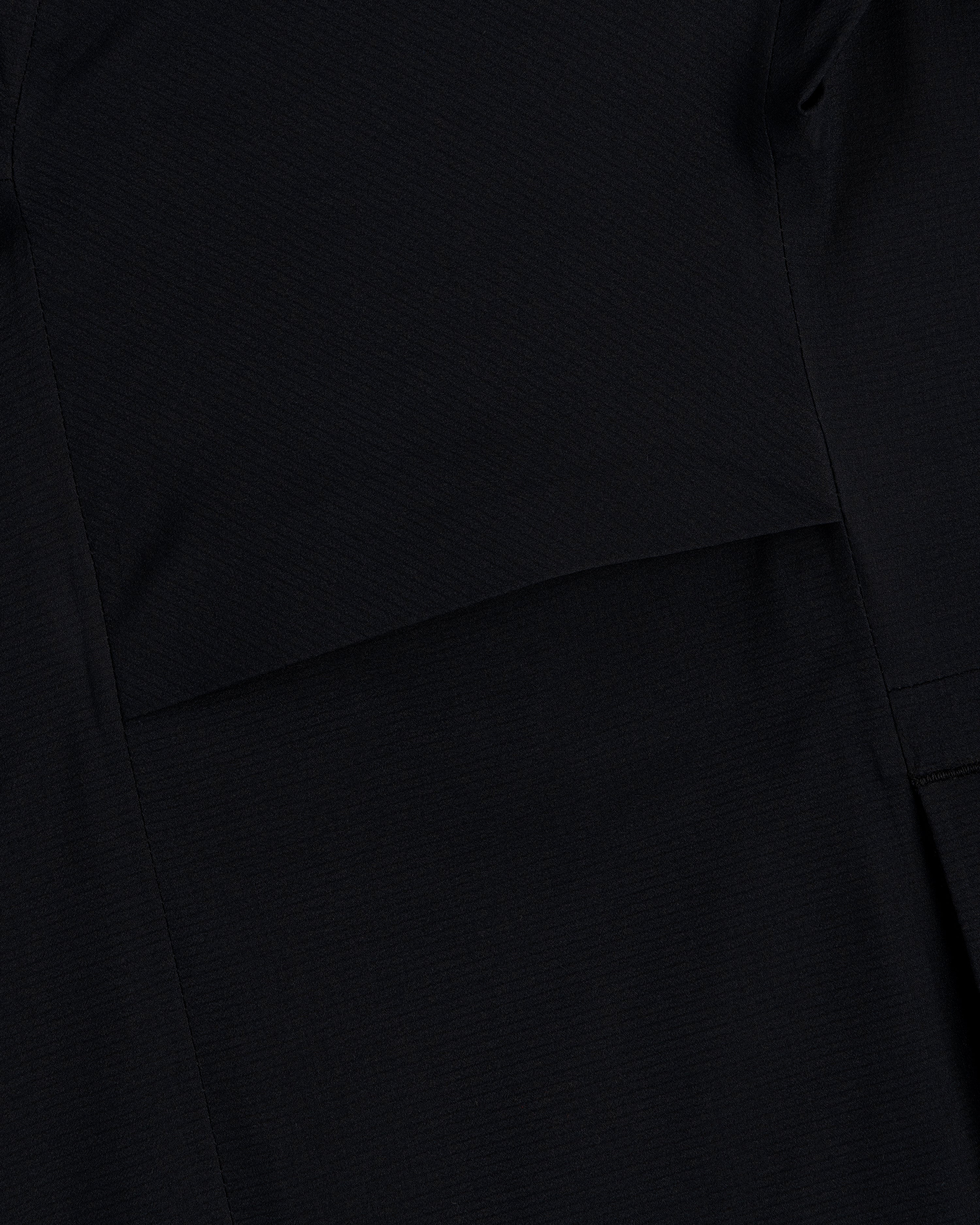 Lightweight GORE-TEX Shell Jacket - Image 9