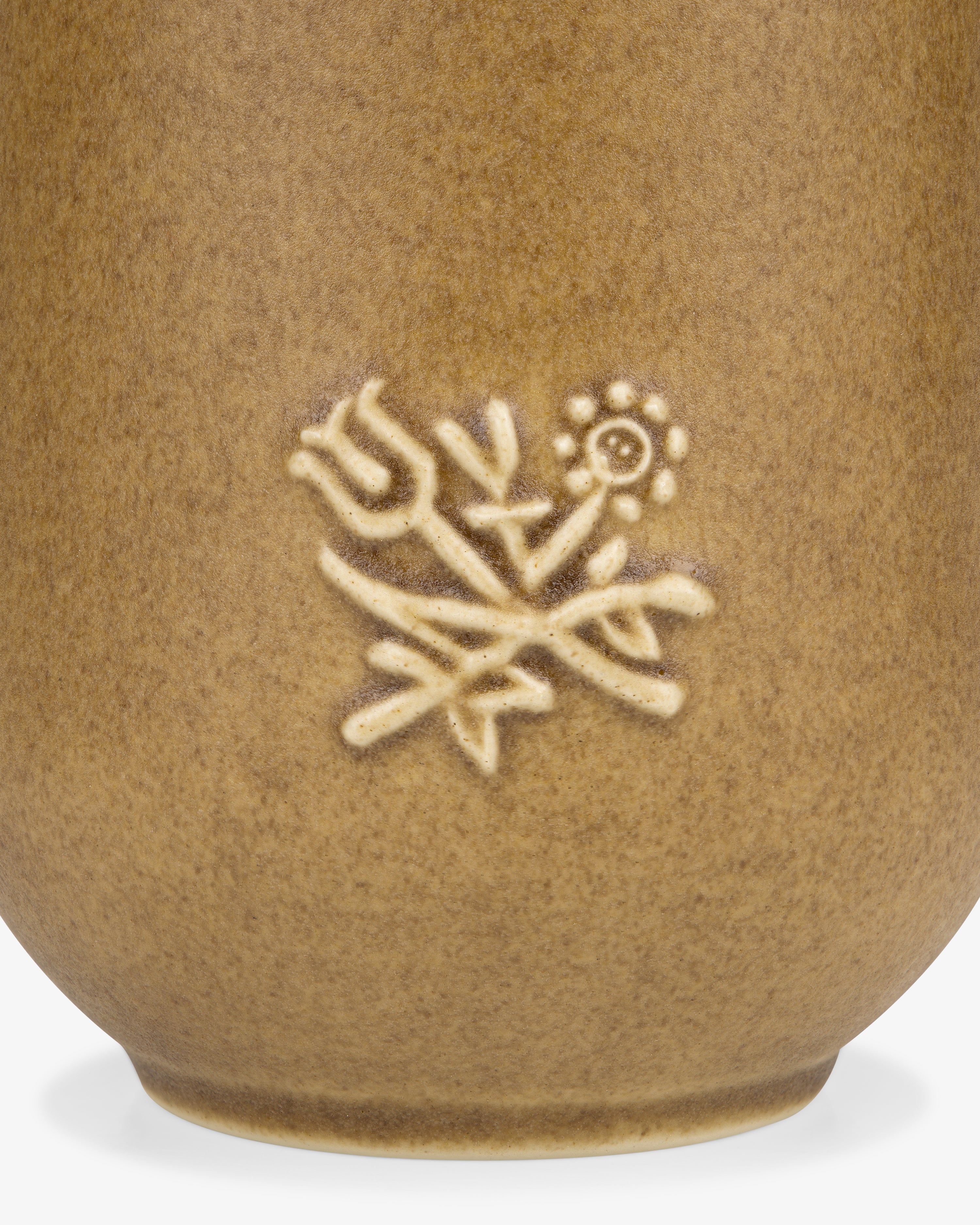 Queens Crest Artisanal Vase - Image 3