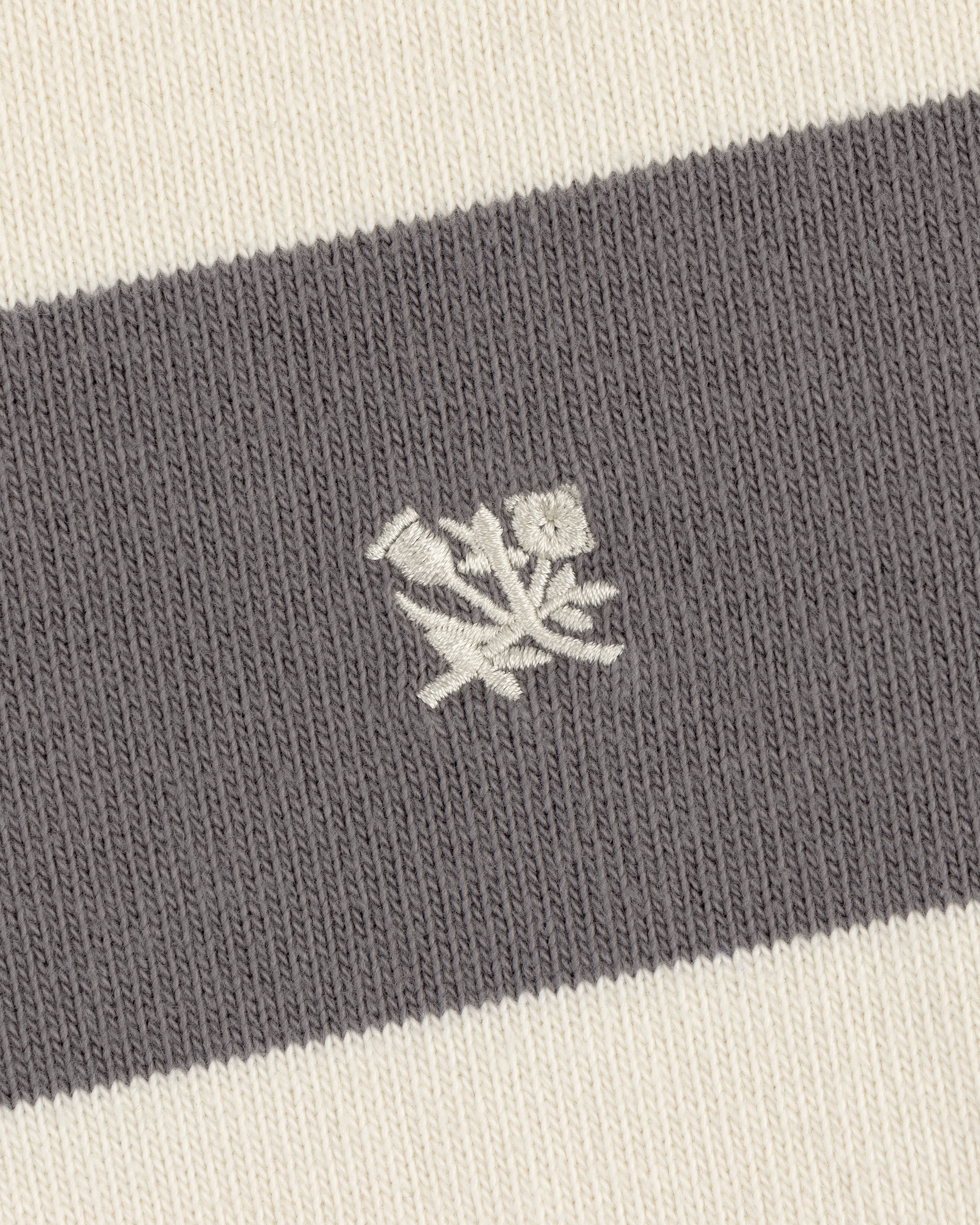 Striped Crest Rugby - Image 5